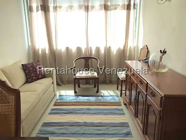 Apartamento (1 Nivel) en Alquiler en Los Pomelos, Distrito Metropolitano - 2