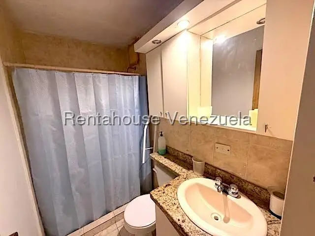 Apartamento (1 Nivel) en Alquiler en Los Pomelos, Distrito Metropolitano - 7