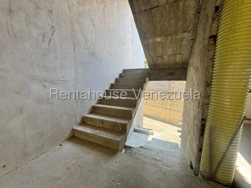 Casa (Multipes Niveles) en Venta en El Pedregal, Lara - 12