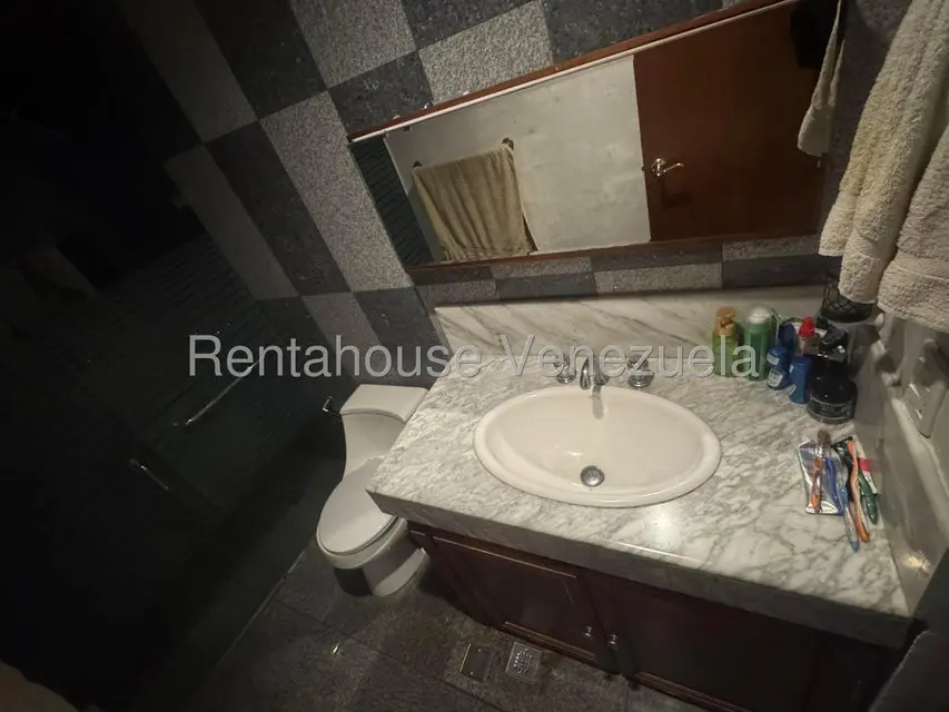 Casa (Multipes Niveles) en Venta en El Hatillo, Distrito Metropolitano - 36