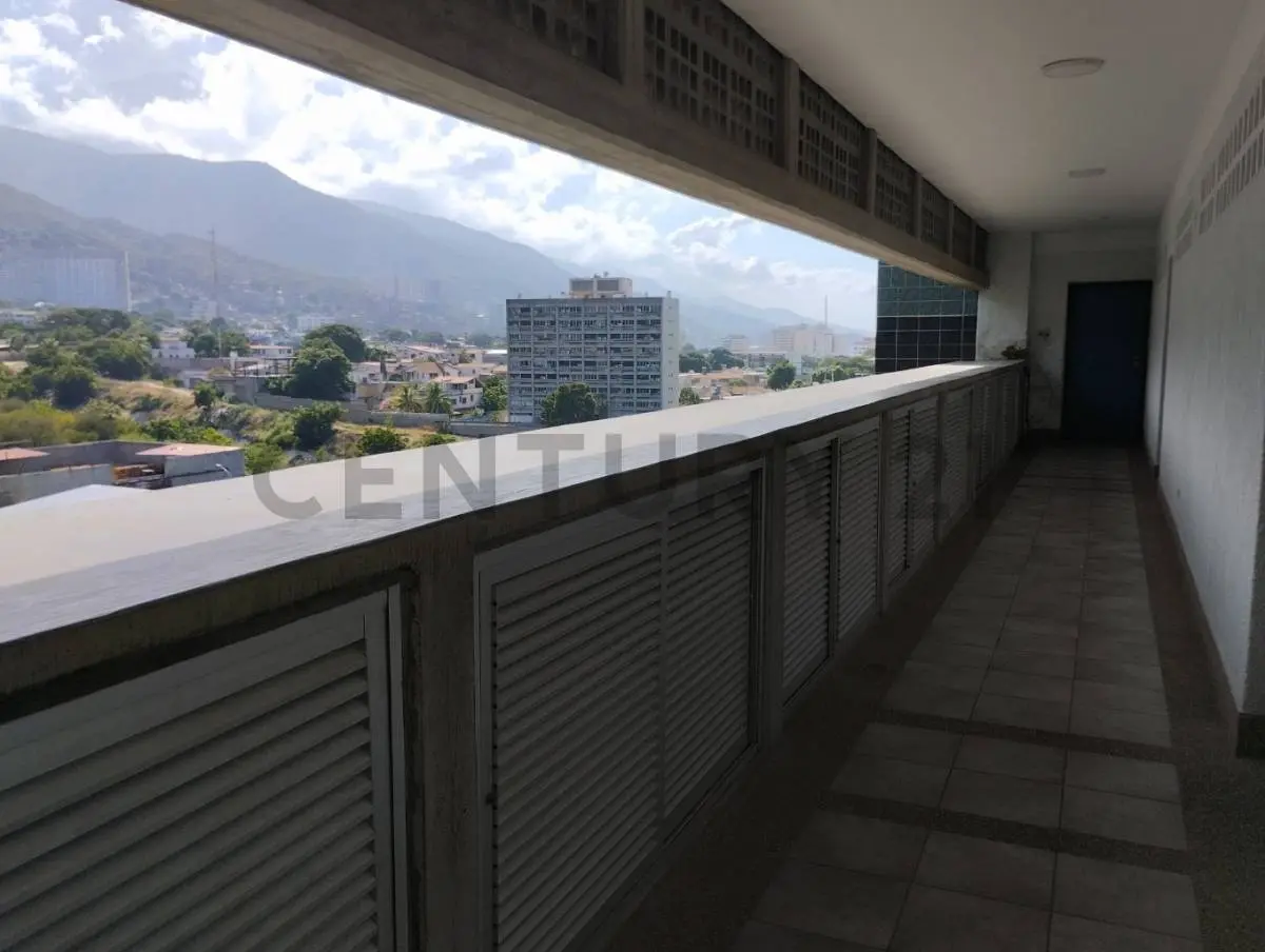 Apartamento con excelente vista al mar en Av. La Costanera - 16