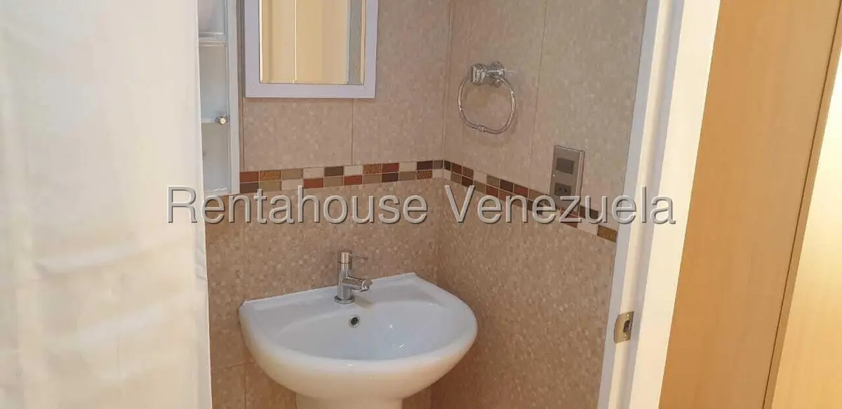 Apartamento (1 Nivel) en Venta en Las Acacias, Distrito Metropolitano - 28