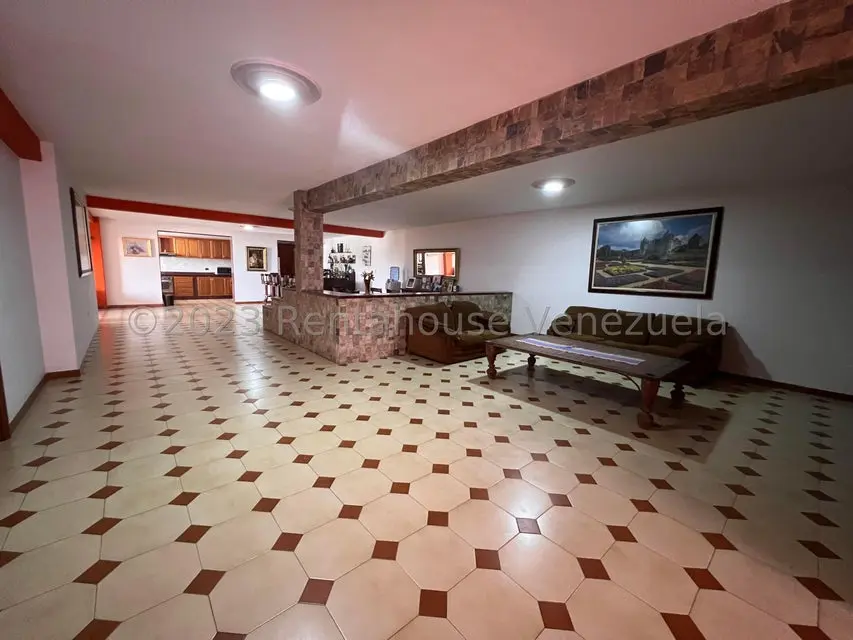 Casa (Multipes Niveles) en Venta en Cumbres de Curumo, Distrito Metropolitano - 29