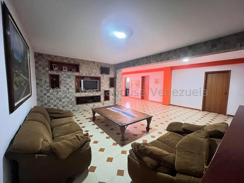 Casa (Multipes Niveles) en Venta en Cumbres de Curumo, Distrito Metropolitano - 30