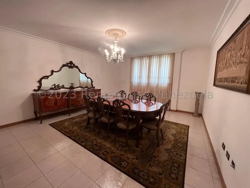 Casa (Multipes Niveles) en Venta en Cumbres de Curumo, Distrito Metropolitano - 5