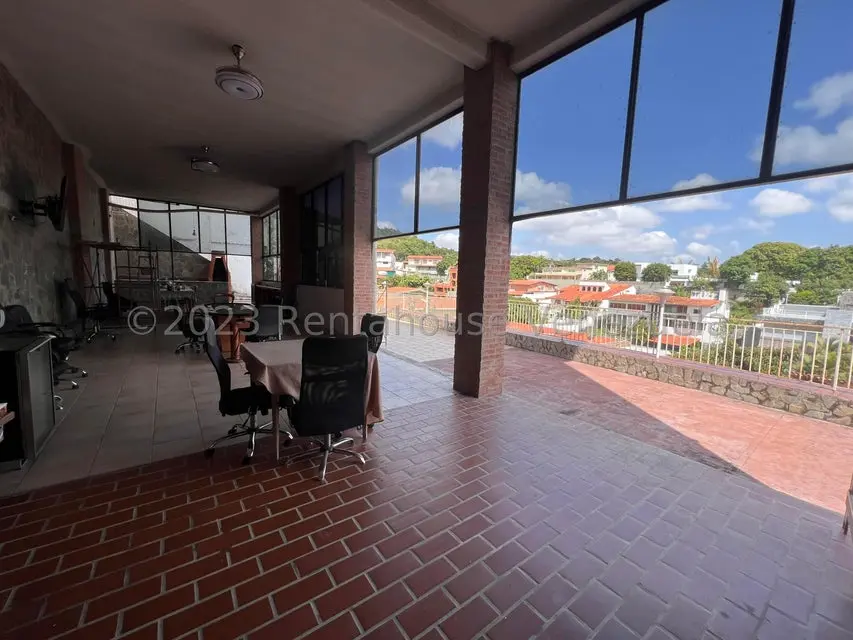 Casa (Multipes Niveles) en Venta en Cumbres de Curumo, Distrito Metropolitano - 43