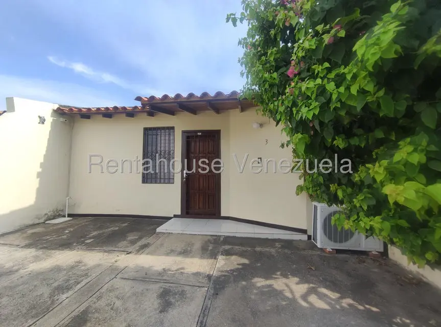 Casa (1 Nivel) en Venta en Centro, Lara - 2