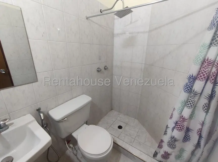 Casa (1 Nivel) en Venta en Centro, Lara - 12