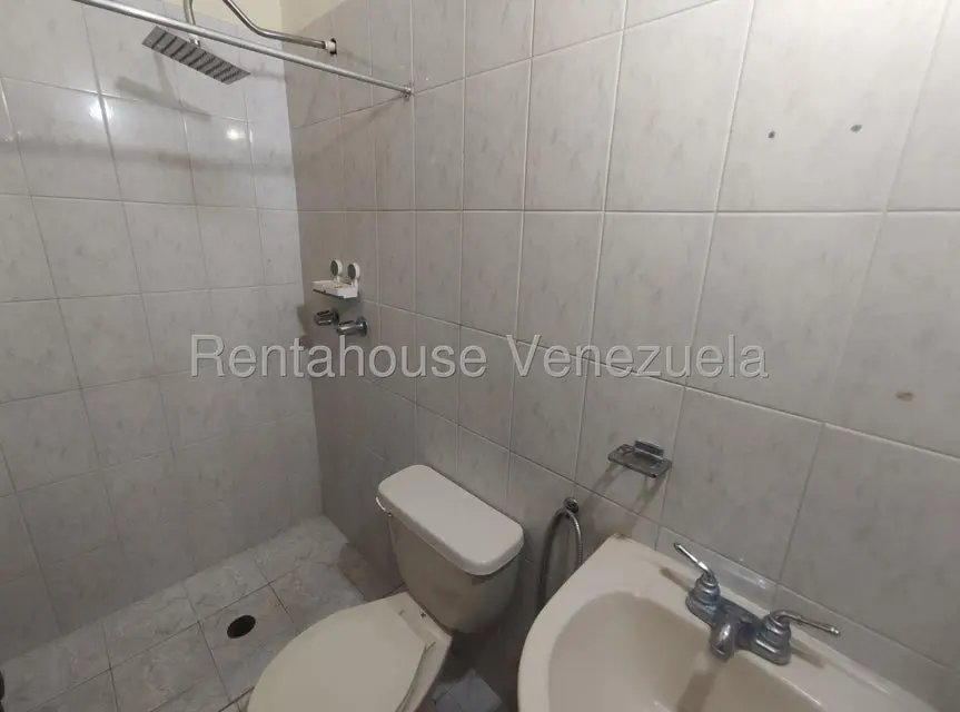 Casa (1 Nivel) en Venta en Centro, Lara - 17