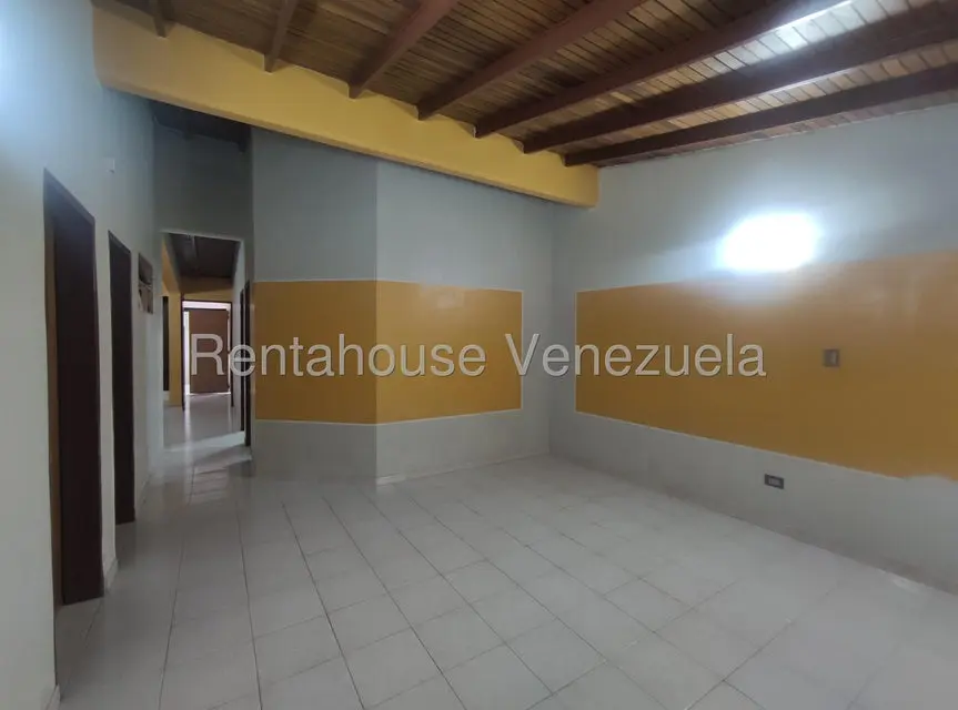 Casa (1 Nivel) en Venta en Centro, Lara - 3