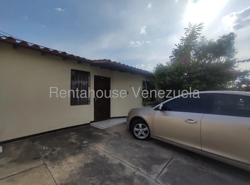 Casa (1 Nivel) en Venta en Centro, Lara - 28