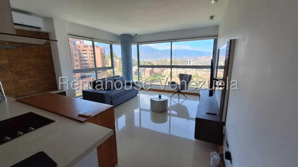 Apartamento (1 Nivel) en Alquiler en Lomas del Sol, Distrito Metropolitano - 6