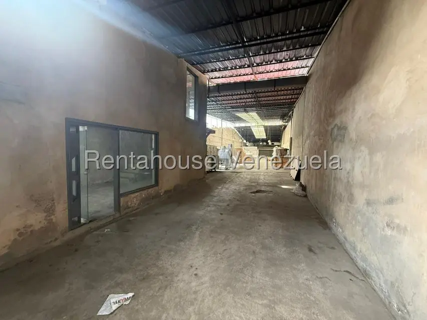 Comercial (Galpon - Deposito) en Venta en La Campiña, Distrito Metropolitano - 15