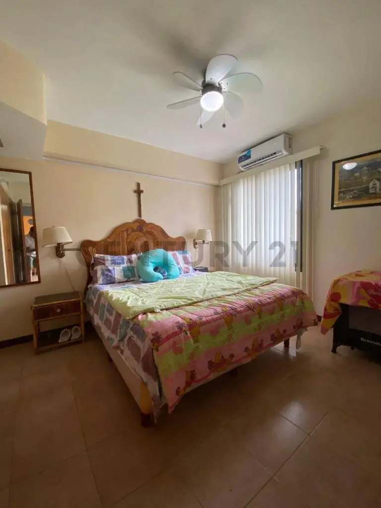 Alquiler de Apartamento en Tanaguarenas, La Guaira - Edificio con Piscina - 8