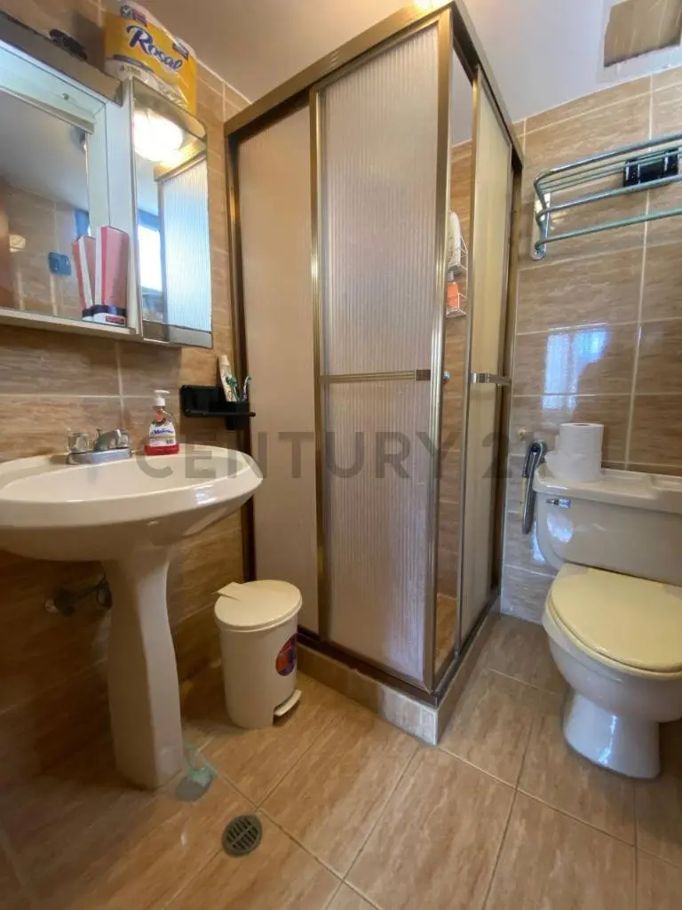 Alquiler de Apartamento en Tanaguarenas, La Guaira - Edificio con Piscina - 9