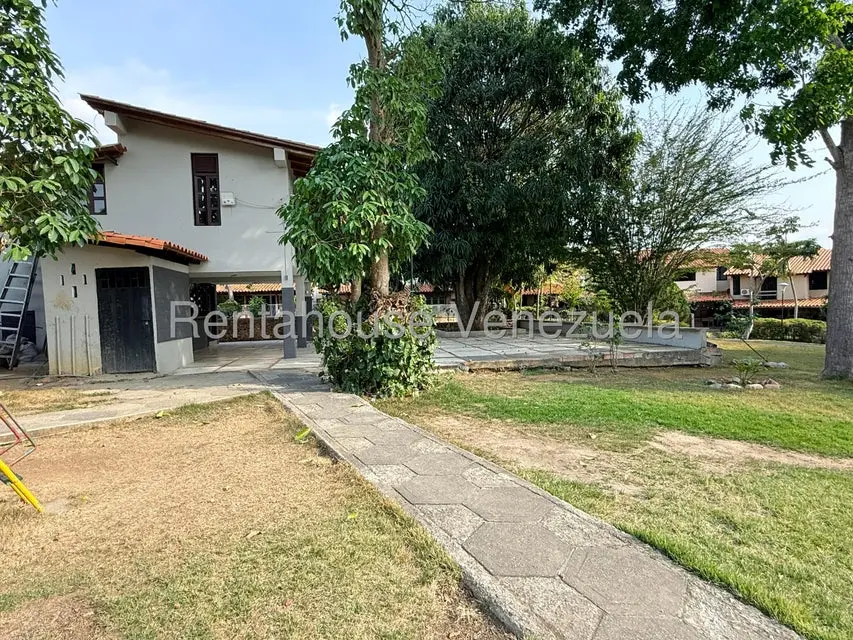 Casa (Duplex) en Venta en El Pedregal, Lara - 52
