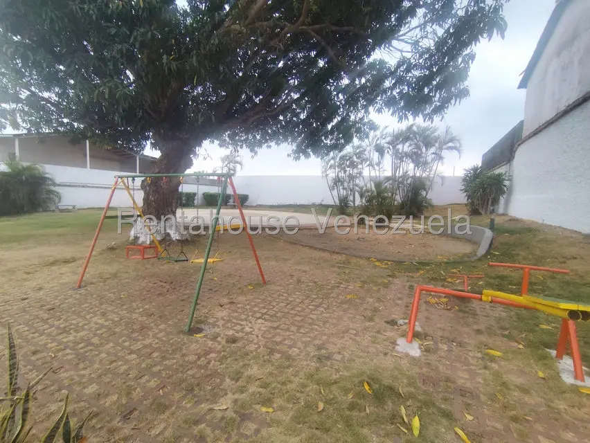 Casa (Duplex) en Venta en Villa Colonial, Portuguesa - 17