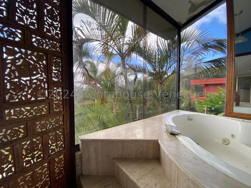 Casa (Multipes Niveles) en Venta en La Lagunita Country Club, Distrito Metropolitano - 28