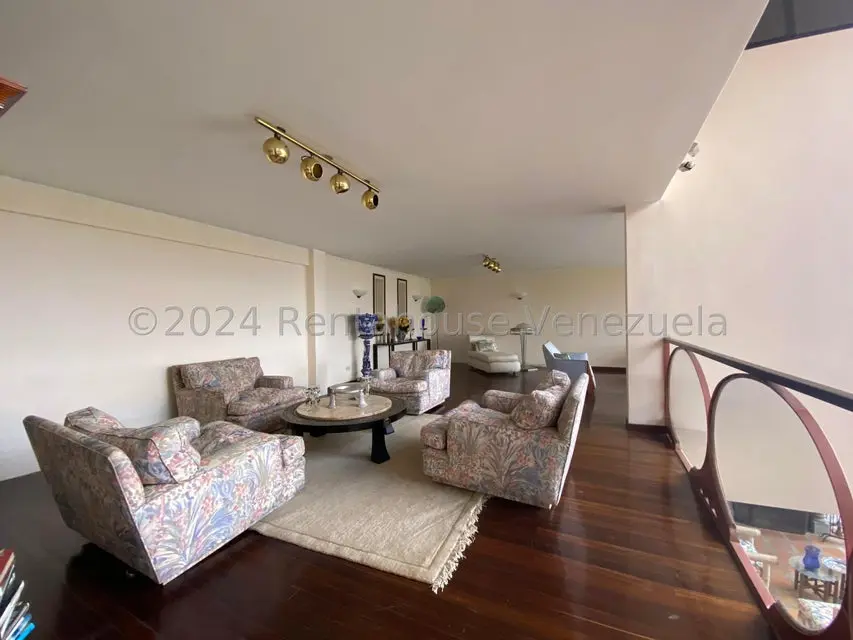 Casa (Multipes Niveles) en Venta en La Lagunita Country Club, Distrito Metropolitano - 32