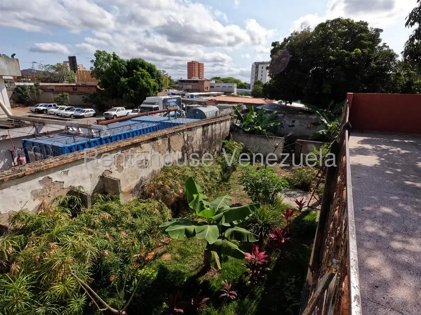 Casa (Duplex) en Venta en Parroquia Catedral, Lara - 29