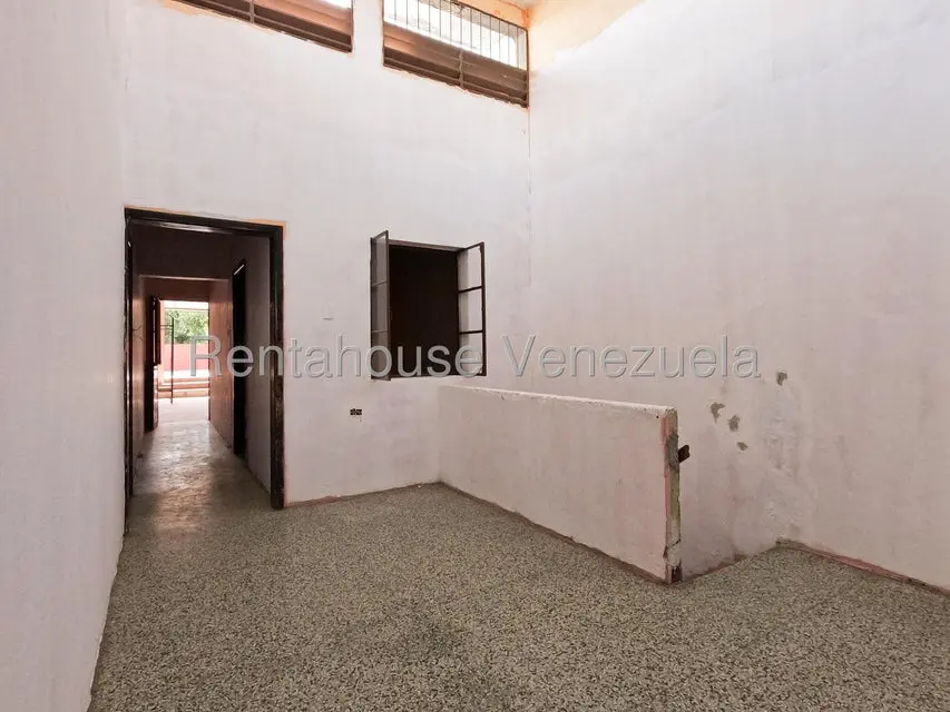 Casa (Duplex) en Venta en Parroquia Catedral, Lara - 6