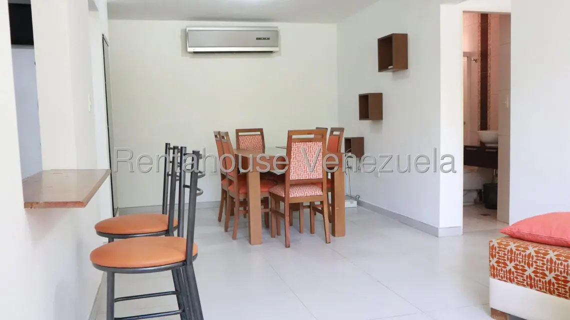 Apartamento (1 Nivel) en Venta en Colinas de La Tahona, Distrito Metropolitano - 2