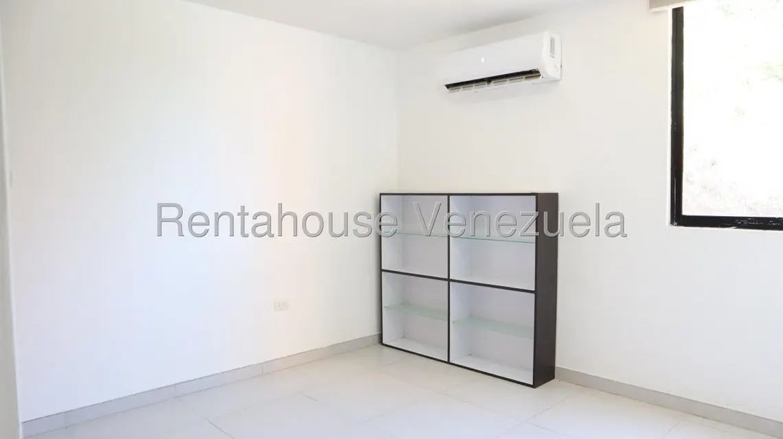 Apartamento (1 Nivel) en Venta en Colinas de La Tahona, Distrito Metropolitano - 13