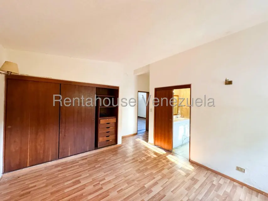 Casa (Multipes Niveles) en Venta en Valle Arriba, Distrito Metropolitano - 50