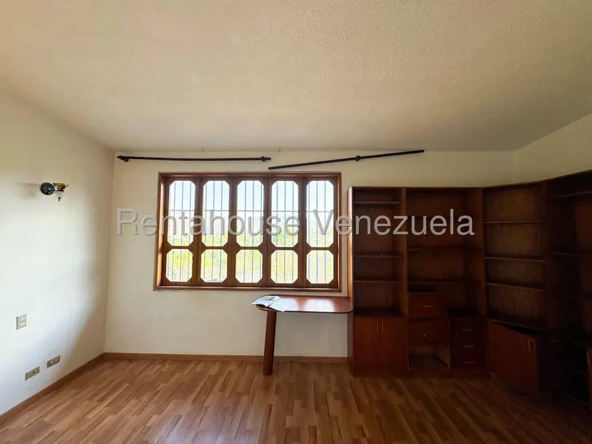 Casa (Multipes Niveles) en Venta en Valle Arriba, Distrito Metropolitano - 54