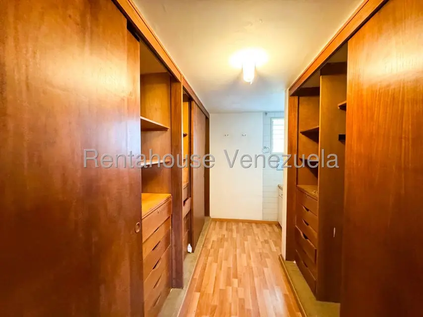 Casa (Multipes Niveles) en Venta en Valle Arriba, Distrito Metropolitano - 58