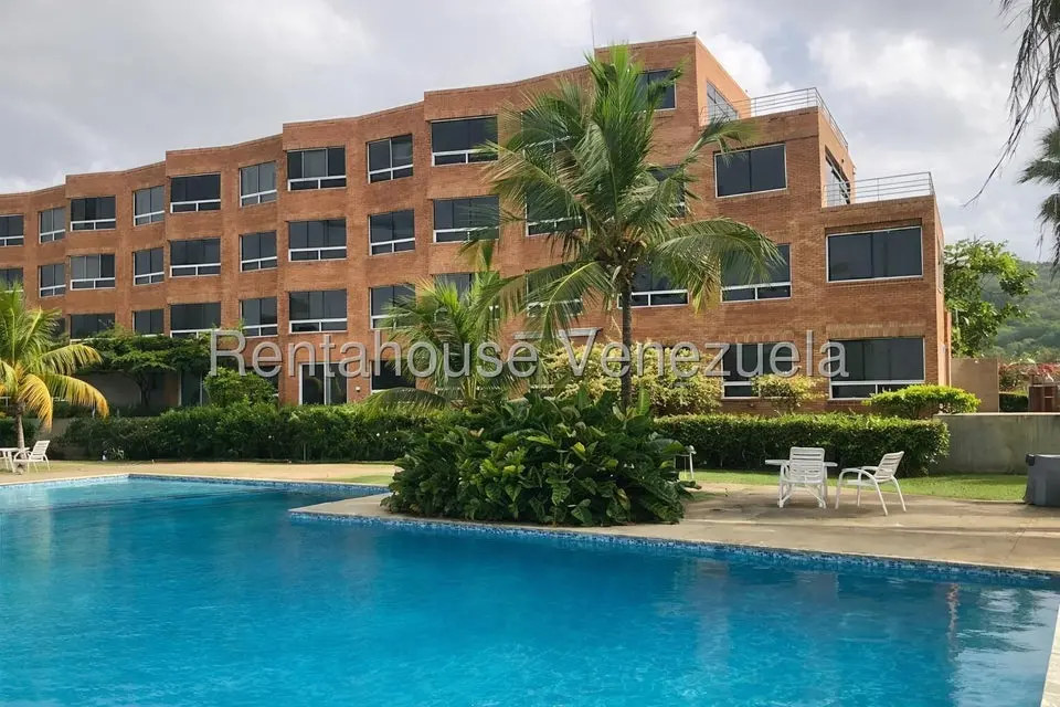 Apartamento (1 Nivel) en Venta en Carenero, Miranda - 2