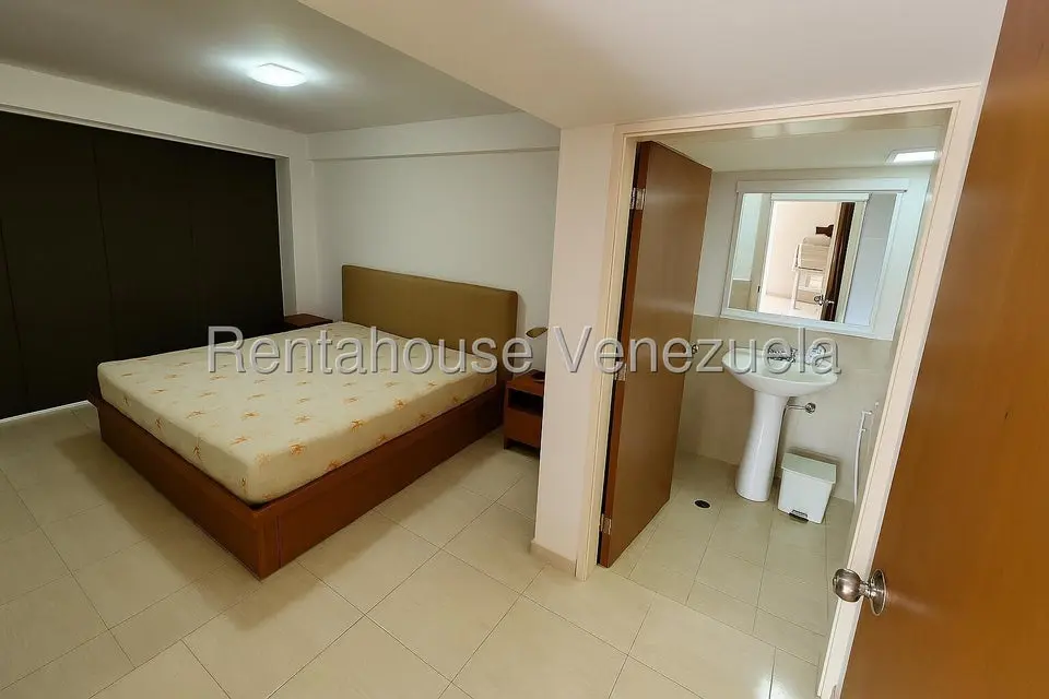 Apartamento (1 Nivel) en Venta en Carenero, Miranda - 13