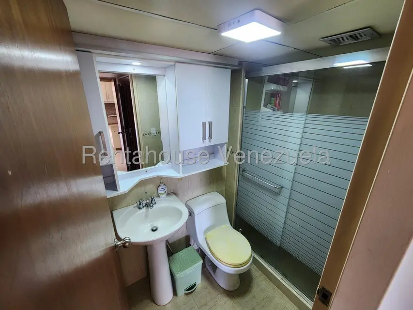 Apartamento (1 Nivel) en Venta en Carenero, Miranda - 15