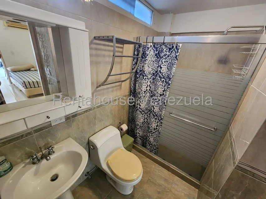 Apartamento (1 Nivel) en Venta en Carenero, Miranda - 18