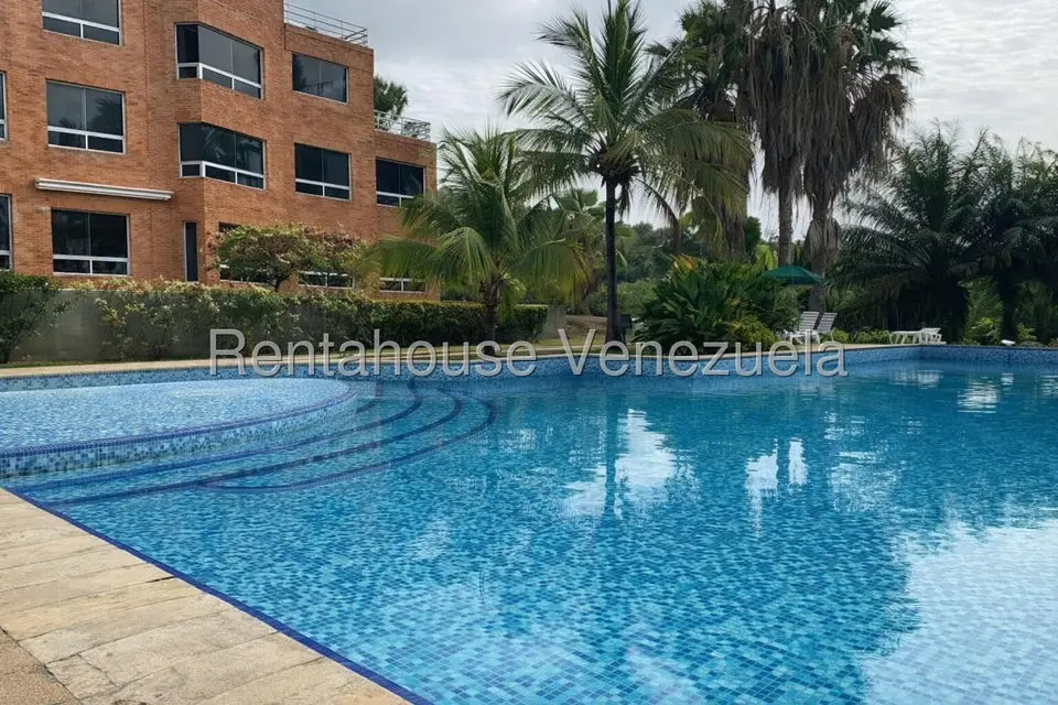 Apartamento (1 Nivel) en Venta en Carenero, Miranda - 3