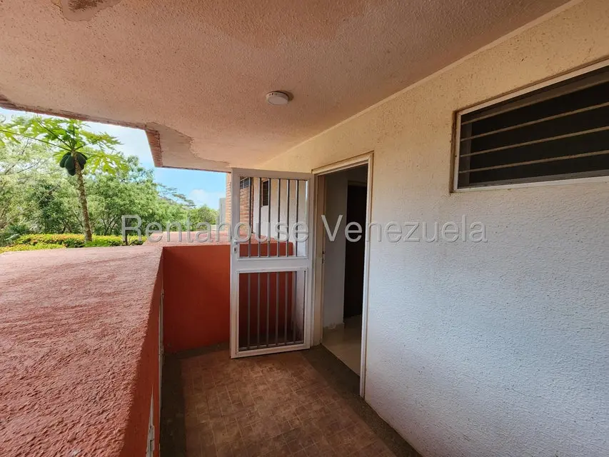 Apartamento (1 Nivel) en Venta en Carenero, Miranda - 4