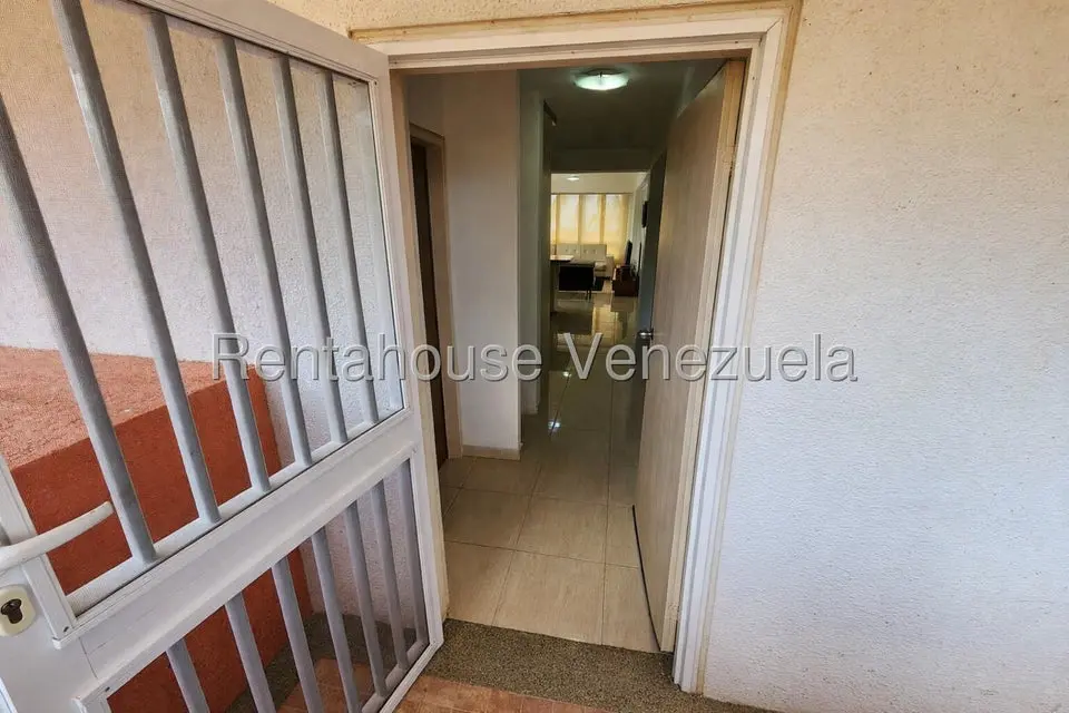 Apartamento (1 Nivel) en Venta en Carenero, Miranda - 5