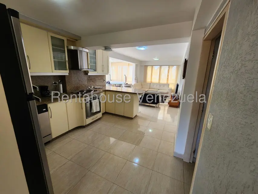 Apartamento (1 Nivel) en Venta en Carenero, Miranda - 8