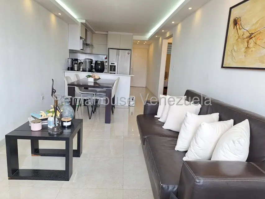 Apartamento (1 Nivel) en Alquiler en Colinas de La Tahona, Distrito Metropolitano - 11