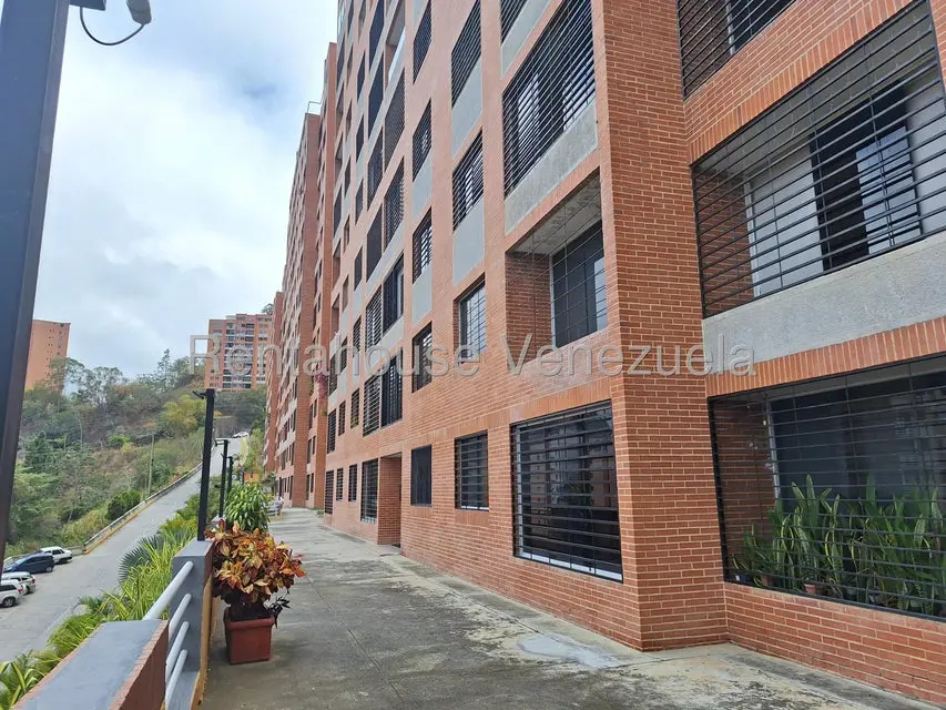 Apartamento (1 Nivel) en Alquiler en Colinas de La Tahona, Distrito Metropolitano - 20