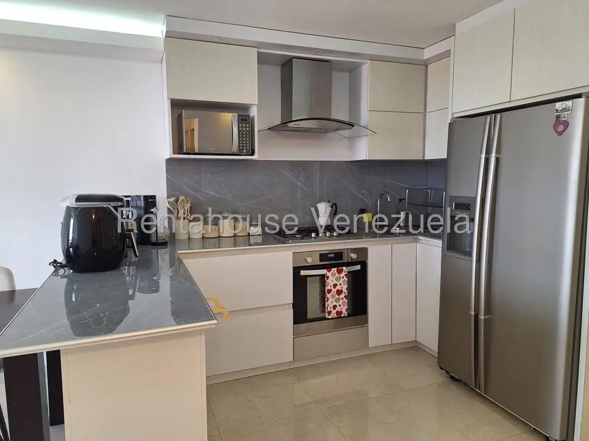 Apartamento (1 Nivel) en Alquiler en Colinas de La Tahona, Distrito Metropolitano - 5