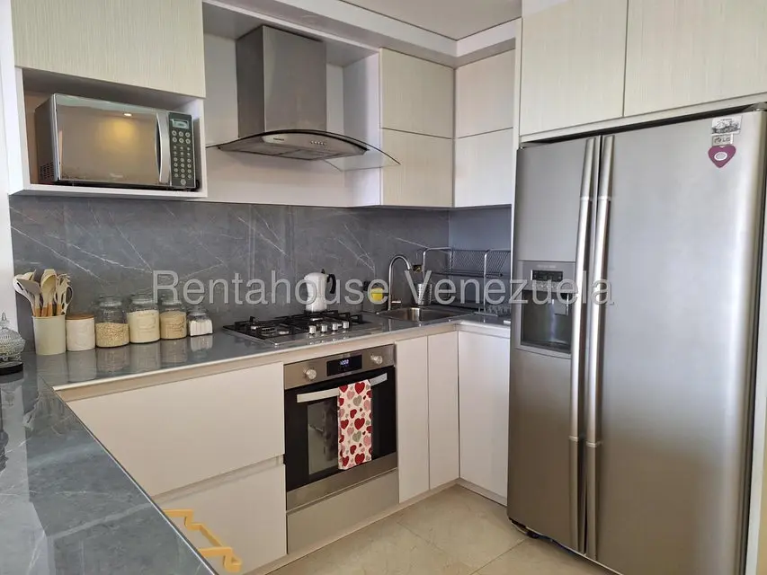 Apartamento (1 Nivel) en Alquiler en Colinas de La Tahona, Distrito Metropolitano - 6