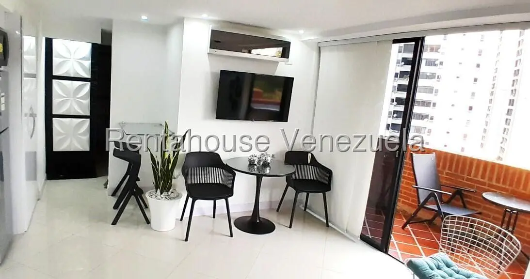 Apartamento (1 Nivel) en Alquiler en La Boyera, Distrito Metropolitano - 4