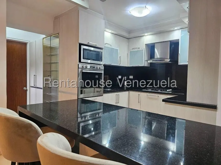 Apartamento (1 Nivel) en Alquiler en El Rosal, Distrito Metropolitano - 26