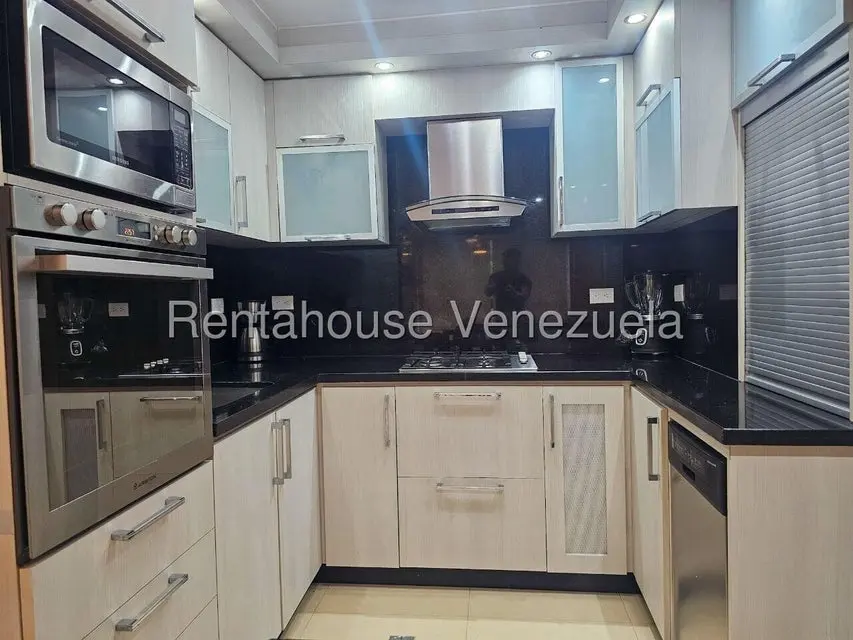 Apartamento (1 Nivel) en Alquiler en El Rosal, Distrito Metropolitano - 29