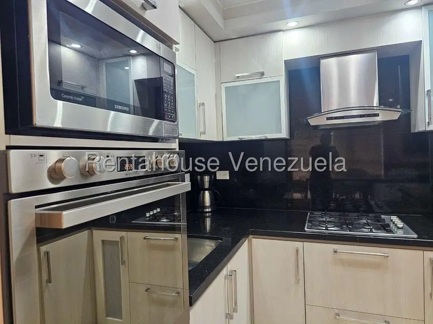 Apartamento (1 Nivel) en Alquiler en El Rosal, Distrito Metropolitano - 30