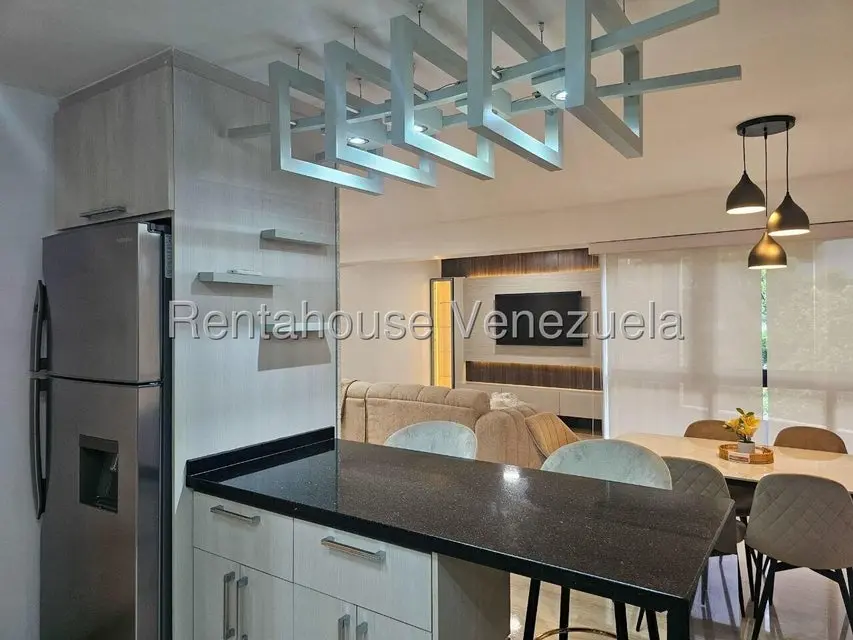 Apartamento (1 Nivel) en Alquiler en El Rosal, Distrito Metropolitano - 33