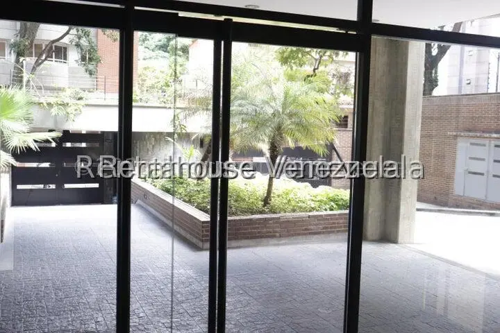 Apartamento (1 Nivel) en Alquiler en El Rosal, Distrito Metropolitano - 5
