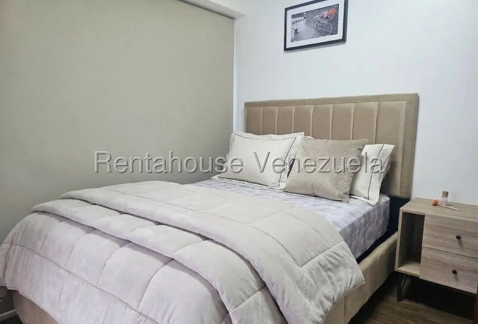 Apartamento (1 Nivel) en Alquiler en El Rosal, Distrito Metropolitano - 44