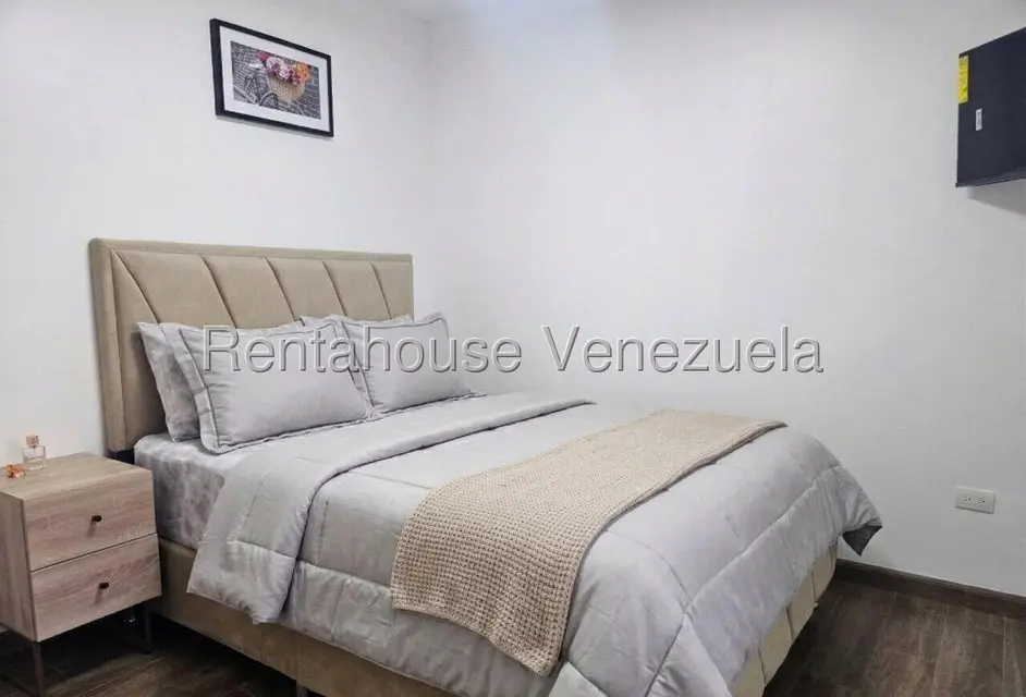 Apartamento (1 Nivel) en Alquiler en El Rosal, Distrito Metropolitano - 45